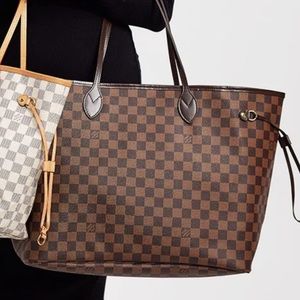 Authentic Louis Vuitton GM Neverfull & Pouch